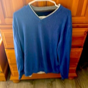 Beautiful Robert Graham V-neck sweater in a stunning blue with gray accents.